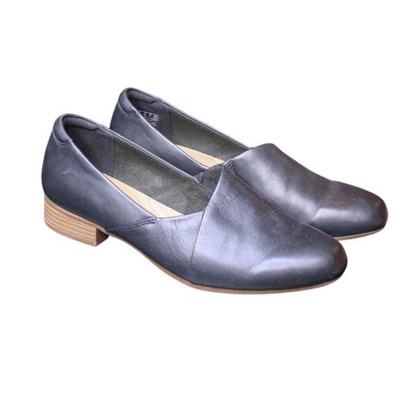 Clarks Black Leather Slip On Shoes Flats Loafers Comfort Minimalist - Picture 3 of 6